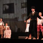 Gala des jeunes de l'école municipale de danses sur le thème de Peter Pan.