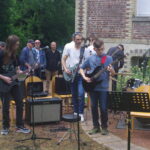 3 guitares électriques