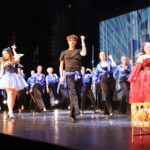 Gala des adultes de l'école municipale de danses sur le thème de Maléfique.