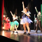 Gala des adultes de l'école municipale de danses sur le thème de Maléfique.