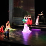 Gala des adultes de l'école municipale de danses sur le thème de Maléfique.