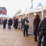 Marché de Noël sur la place du Vieux-Colombier