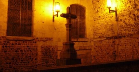Eglise de Gournay la nuit
