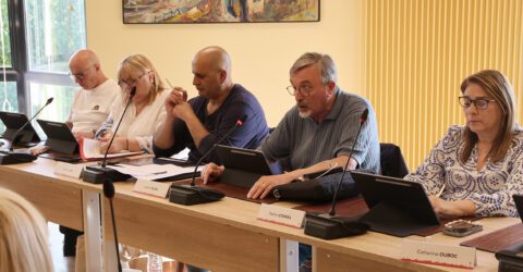 Lecture d'une Motion par André Valin