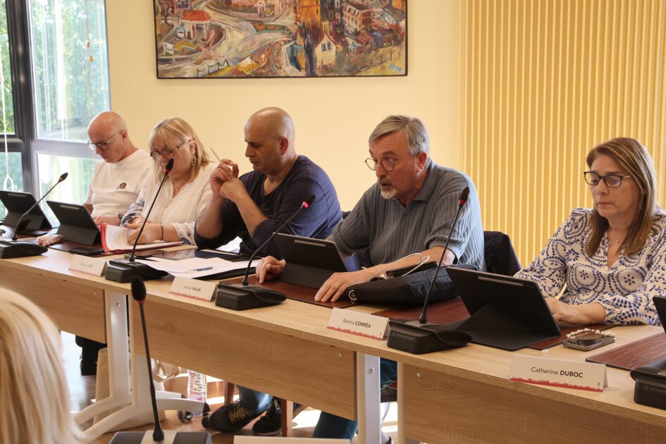 Lecture d'une Motion par André Valin